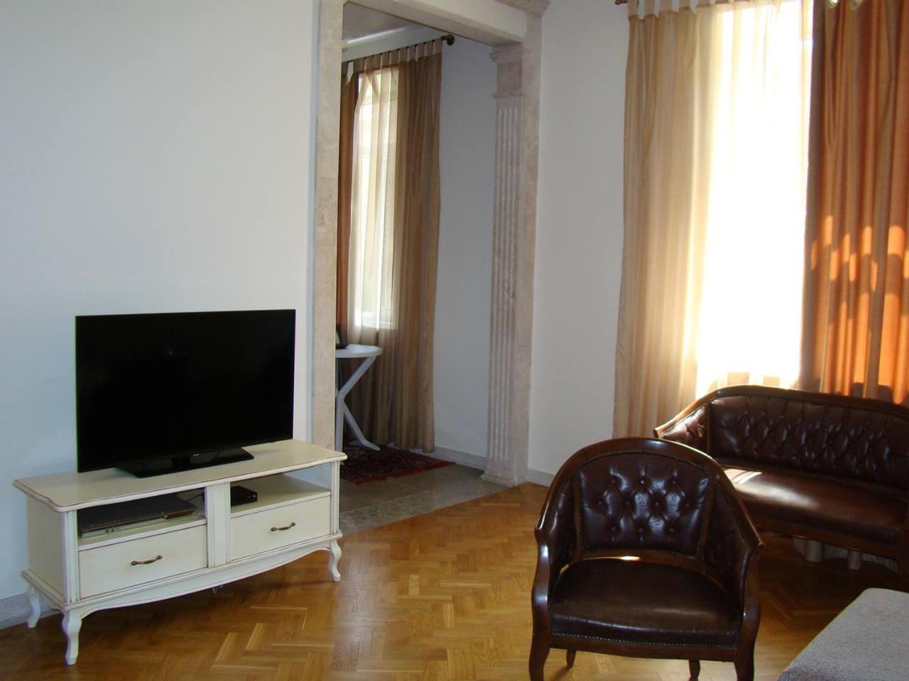 Best Choice In The Heart Of Yerevan Exterior photo